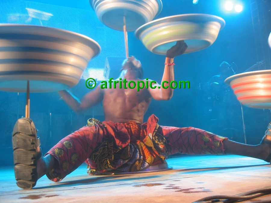 ../Images/afw2006d 560.jpg